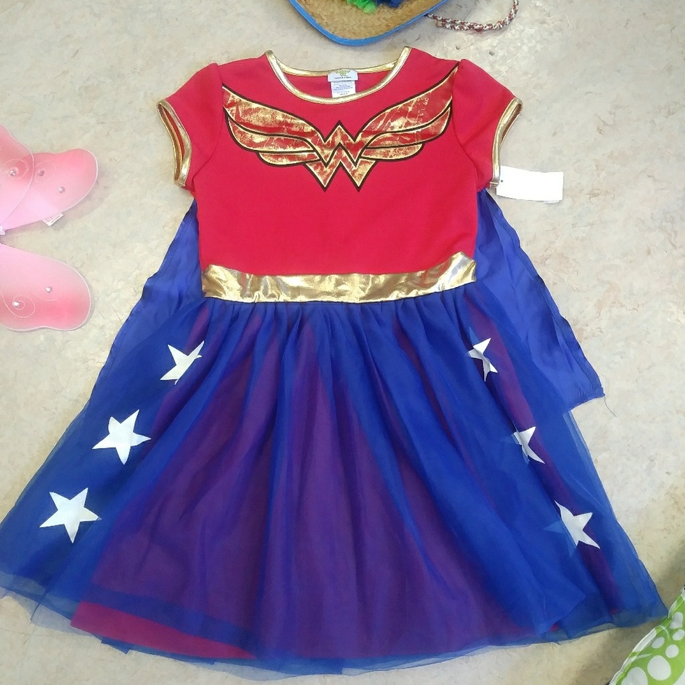 Girl's Wonder Woman With Cape Dress Size Large